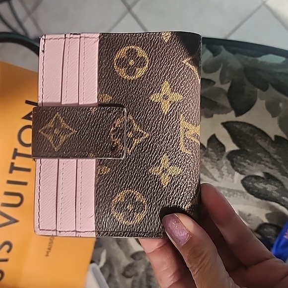 EUC Rare Louis Vuitton Wallet/Cardholder Monogram and Pink - Picture 5 of 12